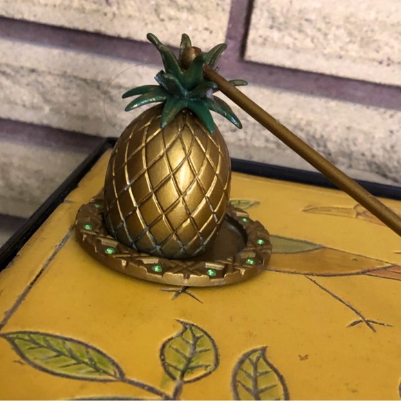 PartyLite Other - PartyLite Island Escape Pineapple Candle Snuffer - Partylite Home Decor